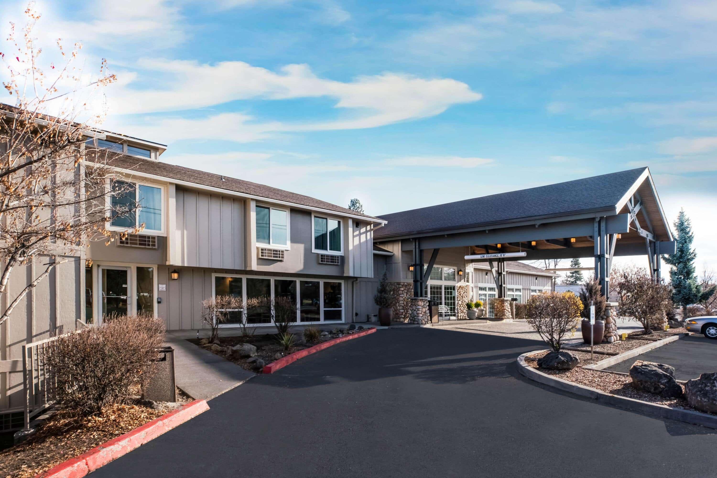 La Quinta Inn By Wyndham בנד מראה חיצוני תמונה